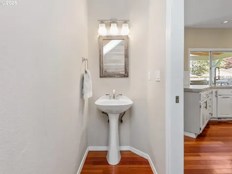 17488 Mardee Avenue Lake Oswego OR 97035