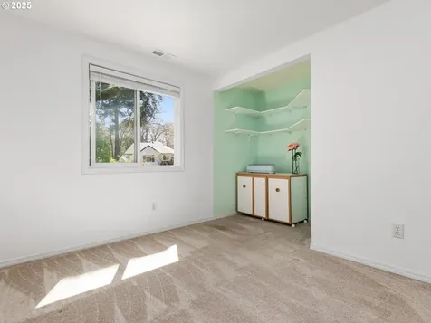 17488 Mardee Avenue Lake Oswego OR 97035