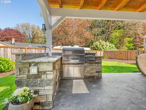 17488 Mardee Avenue Lake Oswego OR 97035