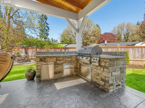 17488 Mardee Avenue Lake Oswego OR 97035