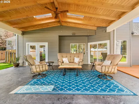 17488 Mardee Avenue Lake Oswego OR 97035