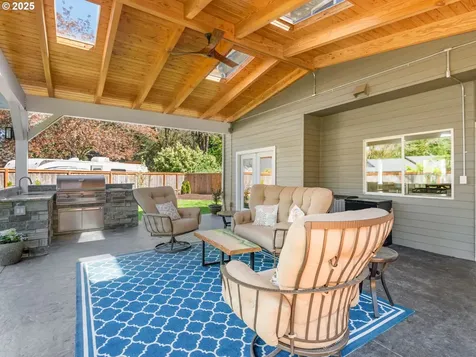 17488 Mardee Avenue Lake Oswego OR 97035