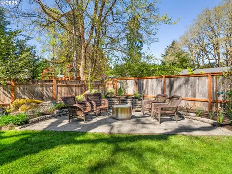 17488 Mardee Avenue Lake Oswego OR 97035