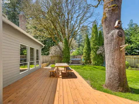 17488 Mardee Avenue Lake Oswego OR 97035