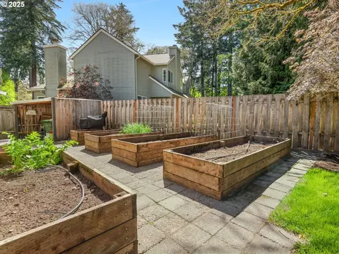 17488 Mardee Avenue Lake Oswego OR 97035