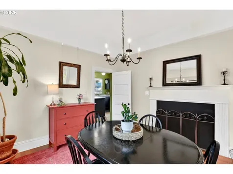 6124 NE Hoyt Street Portland OR 97213