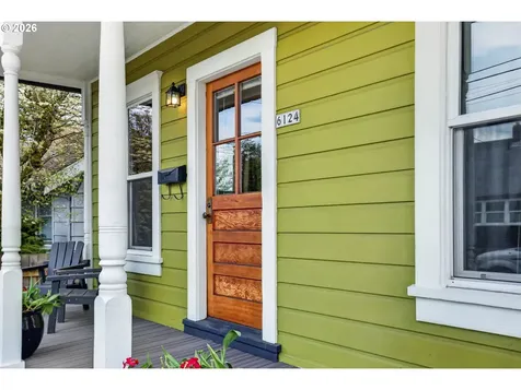 6124 NE Hoyt Street Portland OR 97213