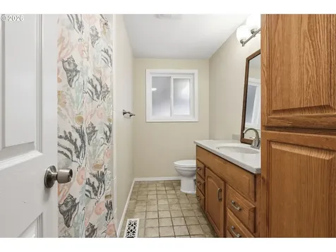 2216 NE 128th Avenue Vancouver WA 98684