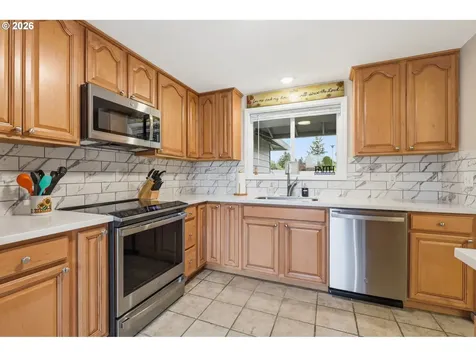 2216 NE 128th Avenue Vancouver WA 98684
