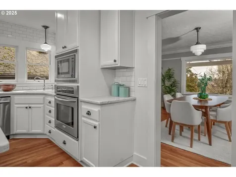 4741 NE Wistaria Drive Portland OR 97213