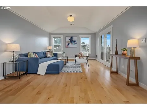 4741 NE Wistaria Drive Portland OR 97213