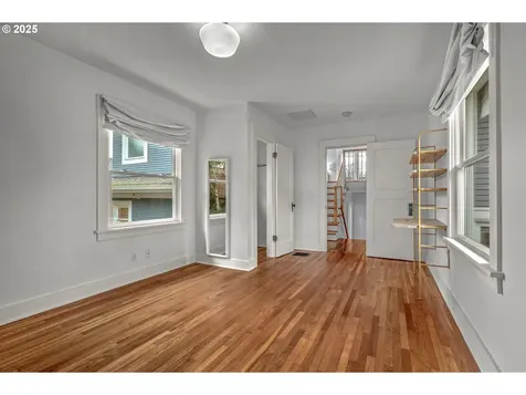4741 NE Wistaria Drive Portland OR 97213
