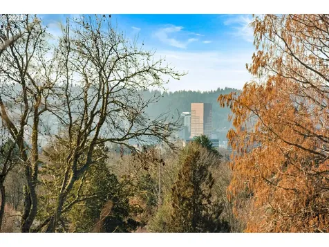 4741 NE Wistaria Drive Portland OR 97213