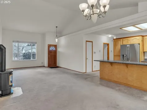 1327 Manzana Street Eugene OR 97404