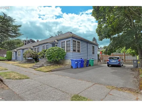 3224 SE Francis Street Portland OR 97202