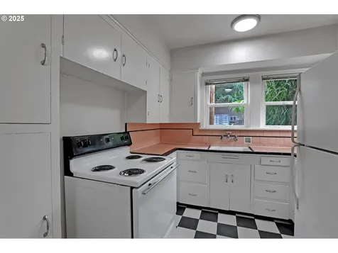 3224 SE Francis Street Portland OR 97202