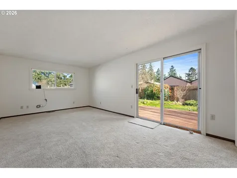 710 NE 110th Avenue Portland OR 97220