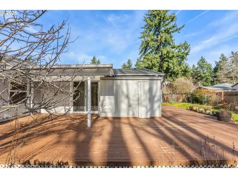 710 NE 110th Avenue Portland OR 97220