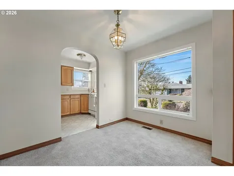 710 NE 110th Avenue Portland OR 97220