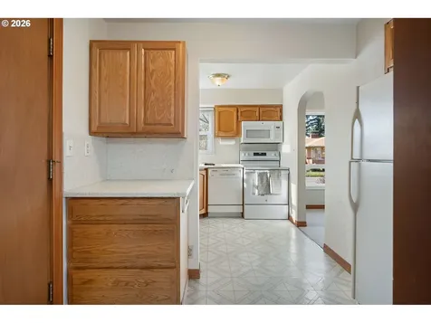 710 NE 110th Avenue Portland OR 97220