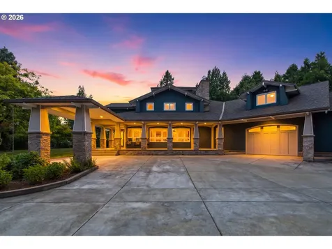 19335 Suncrest Drive West Linn OR 97068
