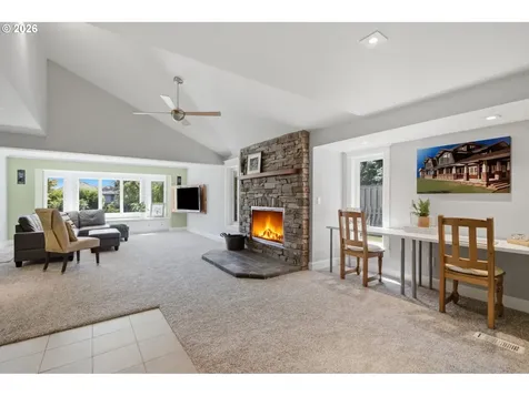19335 Suncrest Drive West Linn OR 97068