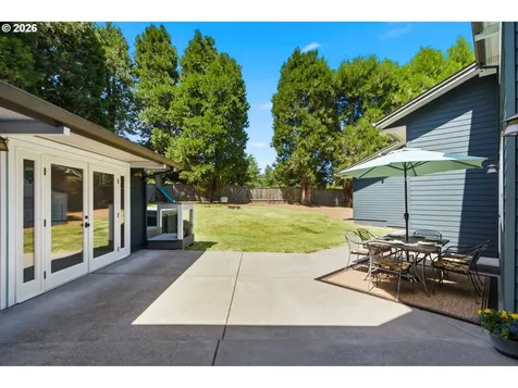 19335 Suncrest Drive West Linn OR 97068
