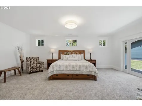 19335 Suncrest Drive West Linn OR 97068