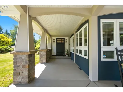 19335 Suncrest Drive West Linn OR 97068