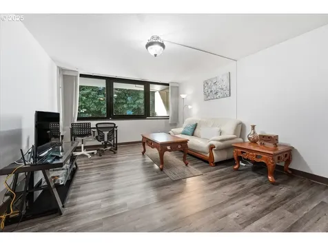 255 SW Harrison Street Portland OR 97201