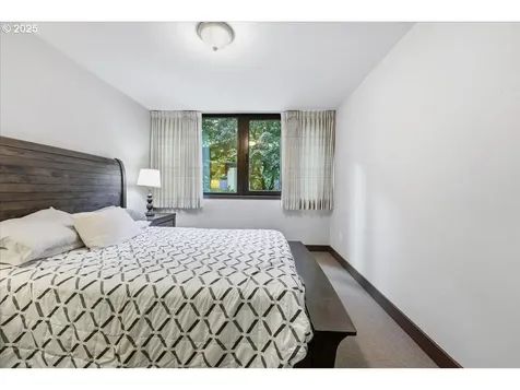 255 SW Harrison Street Portland OR 97201