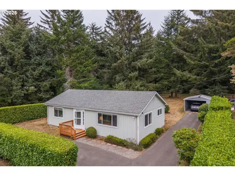 454 Michigan Avenue NE Bandon OR 97411