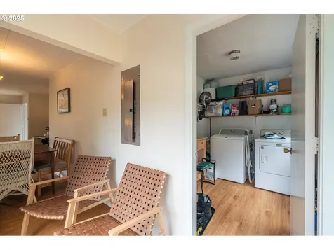 454 Michigan Avenue NE Bandon OR 97411