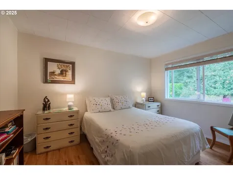 454 Michigan Avenue NE Bandon OR 97411