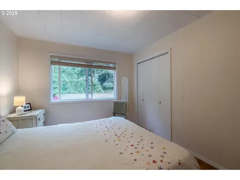 454 Michigan Avenue NE Bandon OR 97411