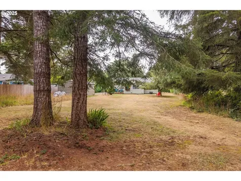 454 Michigan Avenue NE Bandon OR 97411