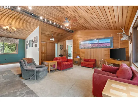 20154 SE Foster Road Damascus OR 97089