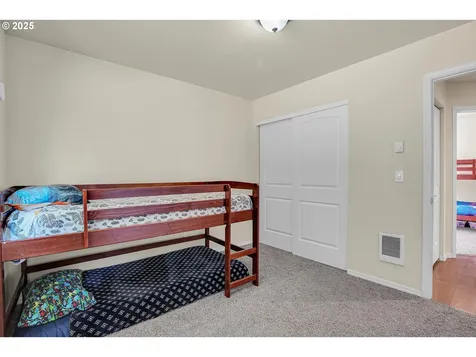 10611 NE 20th Avenue Vancouver WA 98686