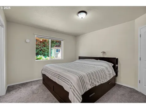 10611 NE 20th Avenue Vancouver WA 98686