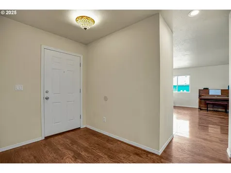 10611 NE 20th Avenue Vancouver WA 98686