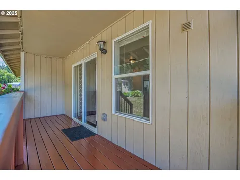 10611 NE 20th Avenue Vancouver WA 98686