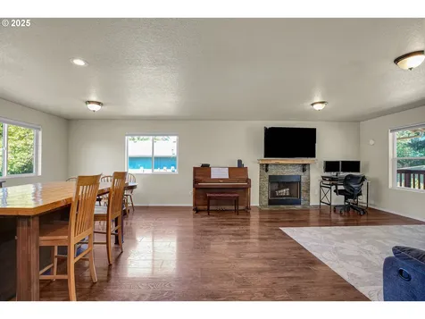 10611 NE 20th Avenue Vancouver WA 98686