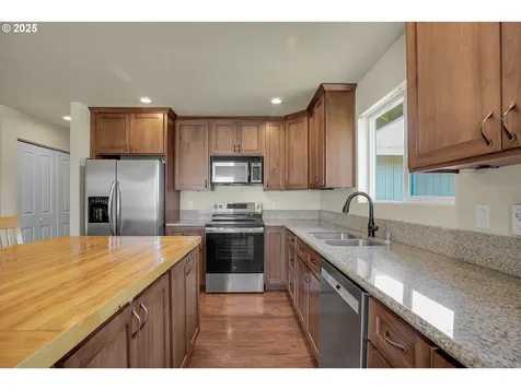 10611 NE 20th Avenue Vancouver WA 98686