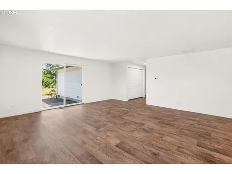 420 E Washington Street Carlton OR 97111