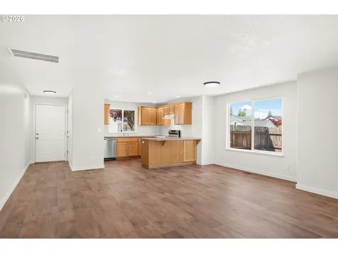 420 E Washington Street Carlton OR 97111