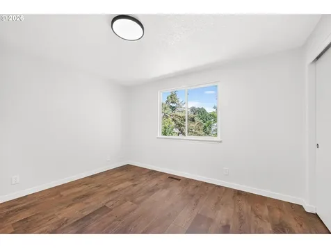 420 E Washington Street Carlton OR 97111