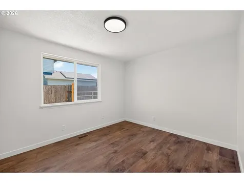 420 E Washington Street Carlton OR 97111