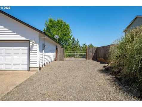 420 E Washington Street Carlton OR 97111