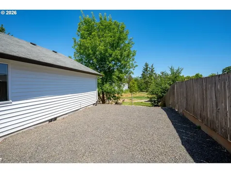 420 E Washington Street Carlton OR 97111