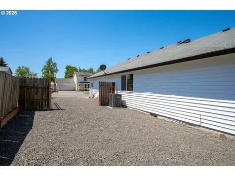 420 E Washington Street Carlton OR 97111